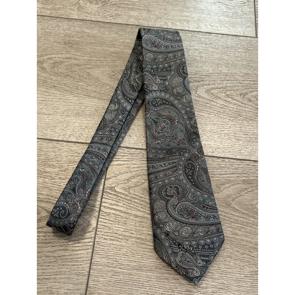 Vintage Paisley Oscar de la‎ Renta Tie Paisley Pattern